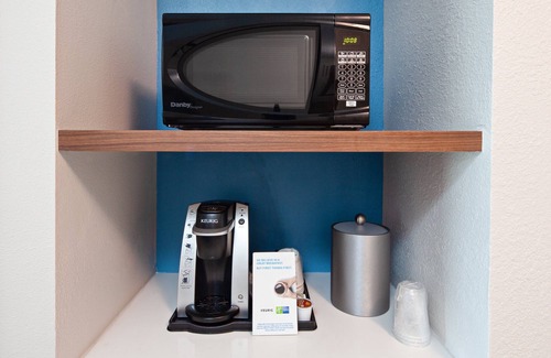 Clovis Hotel | Holiday Inn Express & Suites Clovis-Fresno Area by IHG