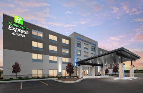 Elkhorn Hotel | Holiday Inn Express & Suites - Elkhorn - Lake Geneva Area by IHG
