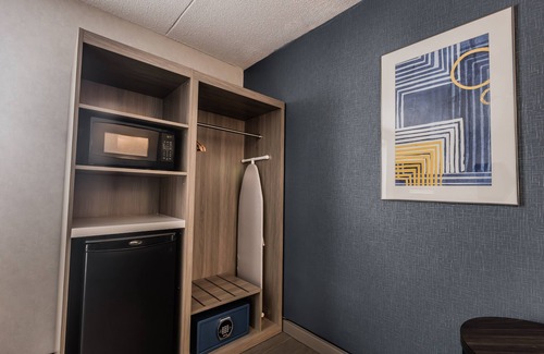 Black Creek Hotel | Holiday Inn Express Toronto - North York by IHG