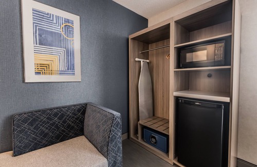 Black Creek Hotel | Holiday Inn Express Toronto - North York by IHG