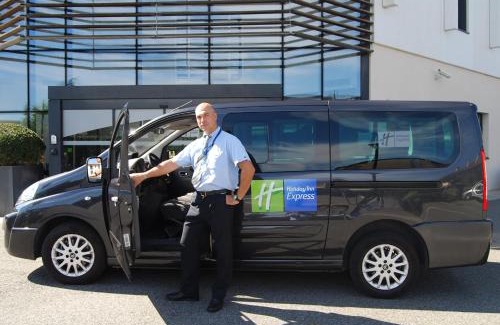 Blagnac Hotel | Holiday Inn Express Toulouse Airport by IHG