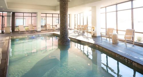 Bricktown Hotel | Holiday Inn Express & Suites Oklahoma City Downtown - Bricktown by IHG