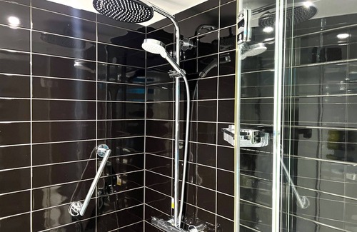 Windsor Hotel | Holiday Inn Express Windsor by IHG