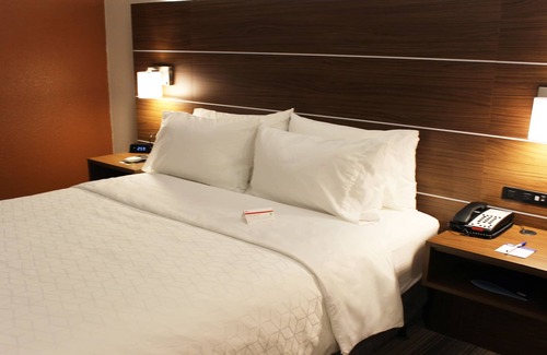 Hurricane Hotel | Holiday Inn Express Winfield by IHG