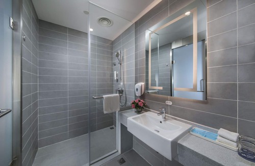 Fushan Hotel | Holiday Inn Express Yantai Yeda by IHG