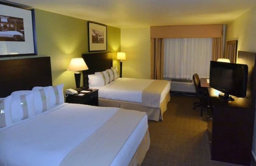 Fort Myers Hotel | Holiday Inn Fort Myers - Downtown Area by IHG