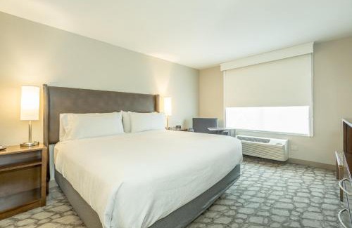 Peachtree City Hotel | Holiday Inn Hotel and Suites Peachtree City by IHG