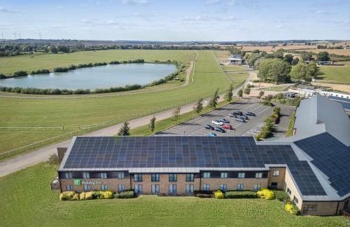 Brampton Hotel | Holiday Inn Huntingdon Racecourse by IHG