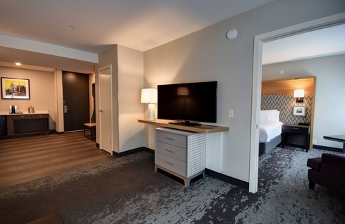 Historic Downtown Lancaster Hotel | Holiday Inn Lancaster by IHG