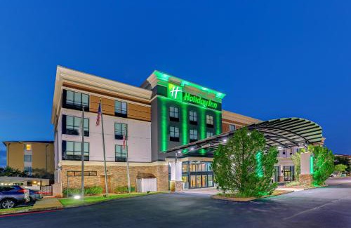 Mobile Hotel | Holiday Inn Mobile Airport by IHG