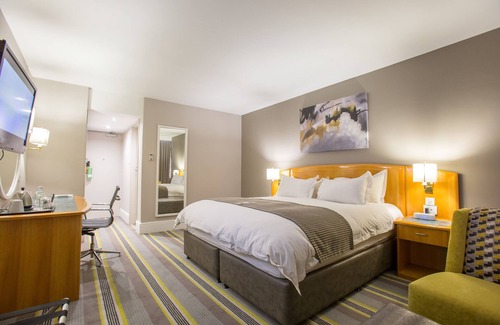 Target Area Hotel | Holiday Inn Mutare by IHG