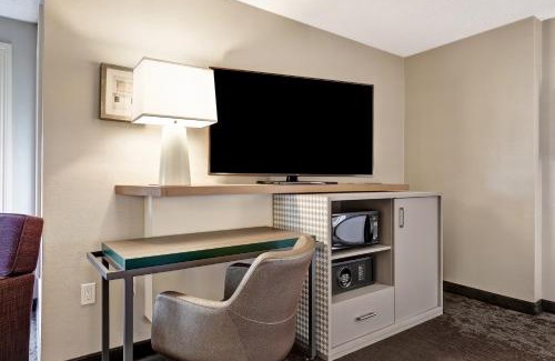 Byward Market - Parliament Hill Hotel | Holiday Inn - Ottawa Dwtn - Parliament Hill by IHG