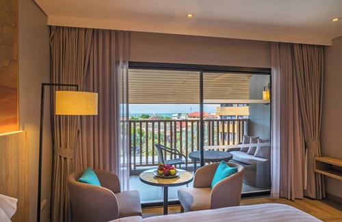 Ao Nang Hotel | Holiday Inn Resort Krabi Ao Nang Beach by IHG