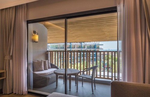 Ao Nang Hotel | Holiday Inn Resort Krabi Ao Nang Beach by IHG