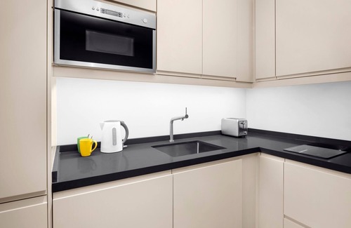 Dubai Festival City Hotel | Holiday Inn & Suites Dubai Festival City by IHG