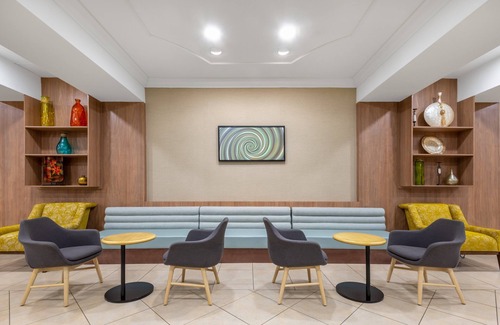 Pittsfield Hotel | Holiday Inn & Suites Pittsfield-Berkshires by IHG