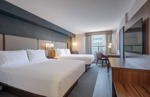 Downtown Winnipeg Hotel | Holiday Inn & Suites Winnipeg Downtown by IHG