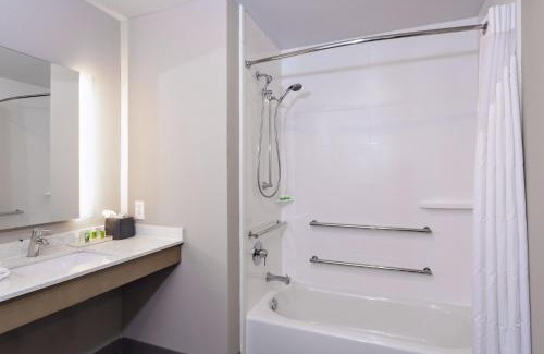Tallahassee Hotel | Holiday Inn - Tallahassee E Capitol - Univ by IHG