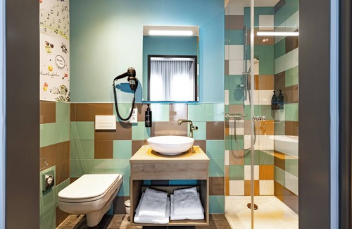Schoenefeld Hotel | Holiday Inn - the niu, Pax Berlin Airport by IHG
