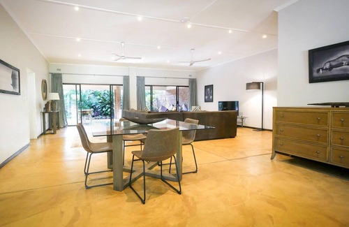 Victoria Falls House | Holiday Rental Home in Victoria Falls