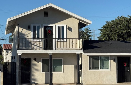 Paramount Apartment | Holiday Sale! South Bay