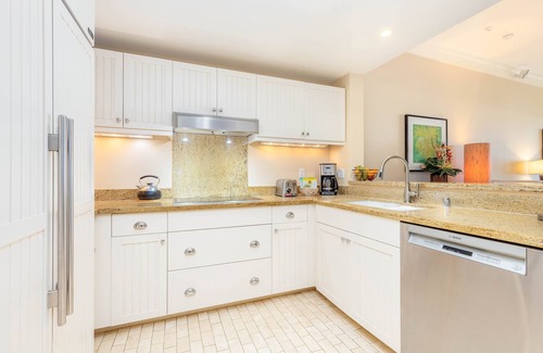 Kahuku Condo | Holiday Sale! Turtle Bay Villas 311 by Gather: Beachfront w/Shared Pool/Spa/AC