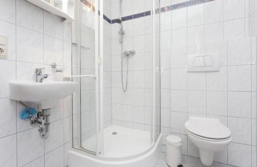 Altenfeld House | Holiday Stay with Terrace
