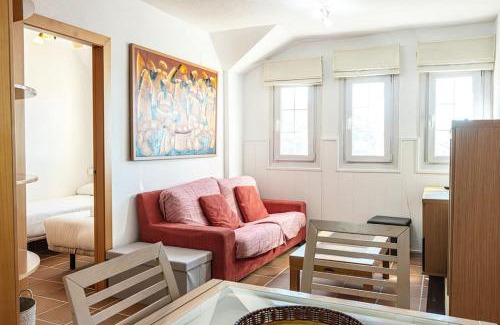 Pradollano Apartment | Holidays, Arttyfal, 2 Dormitorios para 4 personas, parking y wi-fi