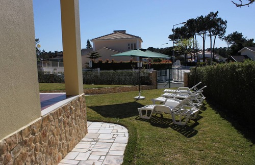 Lagoa de Albufeira Cottage | holidays in walking distance to the beach (1 km)