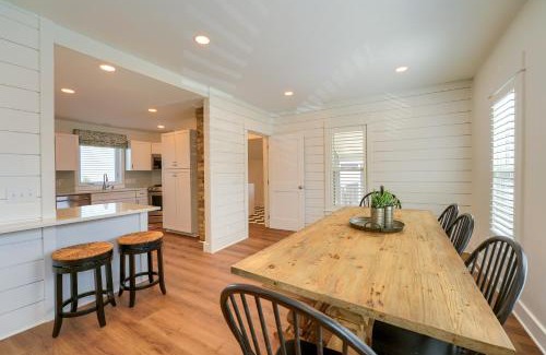 Ottawa Beach House | Holland Getaway about half Mi to Ottawa Beach!