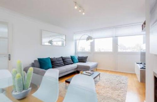 Holland Park Apartment | Holland Park 2 Bed Flat by BaseToGo