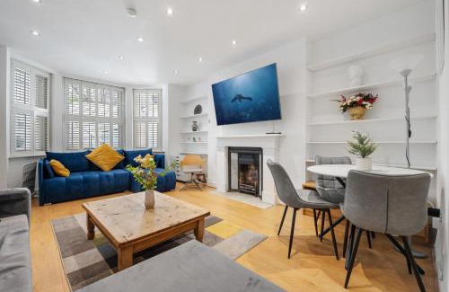 Holland Park Apartment | Holland Park Flat, 2Bed 2Bath, Breakfast, LGF