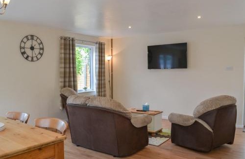 Skegness House | Hollands Pond
