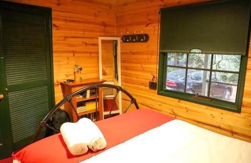 Medlow Bath Ski Chalet | Holly Lodge