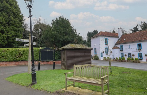 Newark Cottage | Holly Lodge