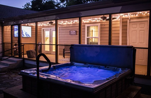 Irving House | Holly's Texas Oasis