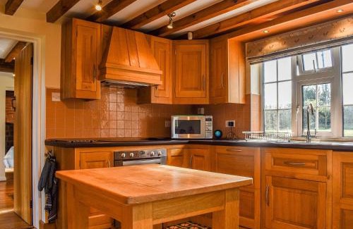Calwich House | Hollywell Cottages