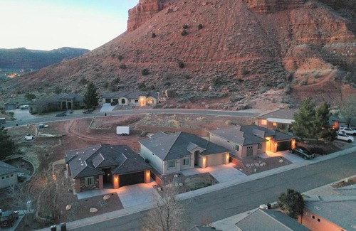 Kanab House | Hollywood Hangout - New West Properties