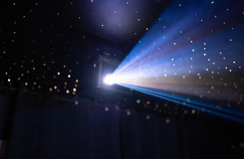 Hennebont Apartment | Hollywood Night, Cinéma privé