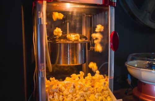 Hennebont Apartment | Hollywood Night, Cinéma privé