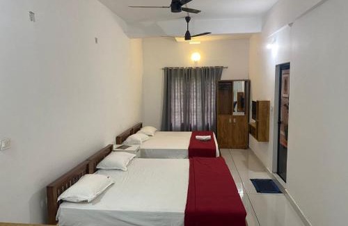 Sulthan Bathery Bed & Breakfast | HOLLYWOOD Rooms