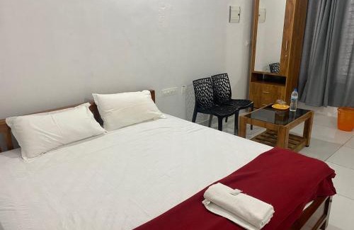 Sulthan Bathery Bed & Breakfast | HOLLYWOOD Rooms