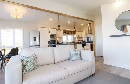 Truro Cottage | HOLYWELL VIEW 19, pet friendly, with pool in Goonhavern