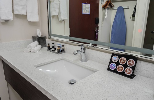 Gainesville Hotel | HOM Hotel Gainesville, SureStay Collection by Best Western