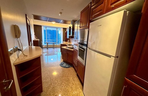 Sisli Apartment | Home 3 master bedroom - boghaz view center of Istanbul shishli