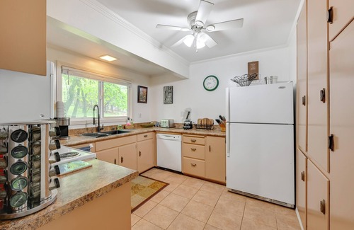 Julian House | Home 3 Mi to Main St Julian: Great for Groups!