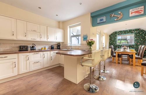 Weymouth House | Home & A'Wey - Holiday home near harbour