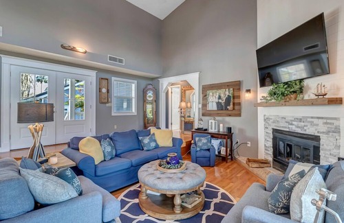 Palm Valley House | Home available for The Players 2024 (March 10 - 17)