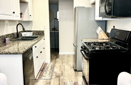 Bonita Apartment | Home Away From - 2 Bed Condo