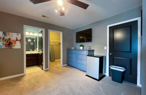 Smyrna House | Home Away From Home! 15 mins. from Downtown ATL